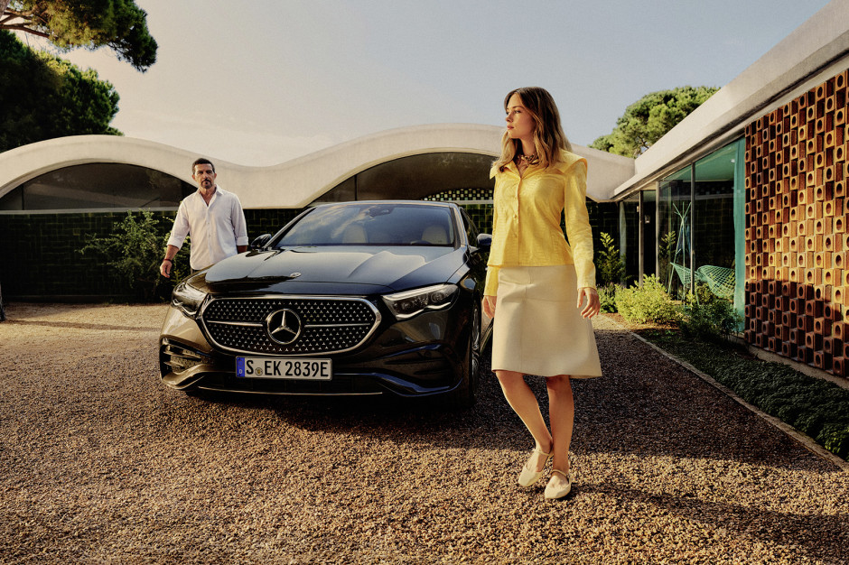 Antonio Banderass un Mercedes Benz