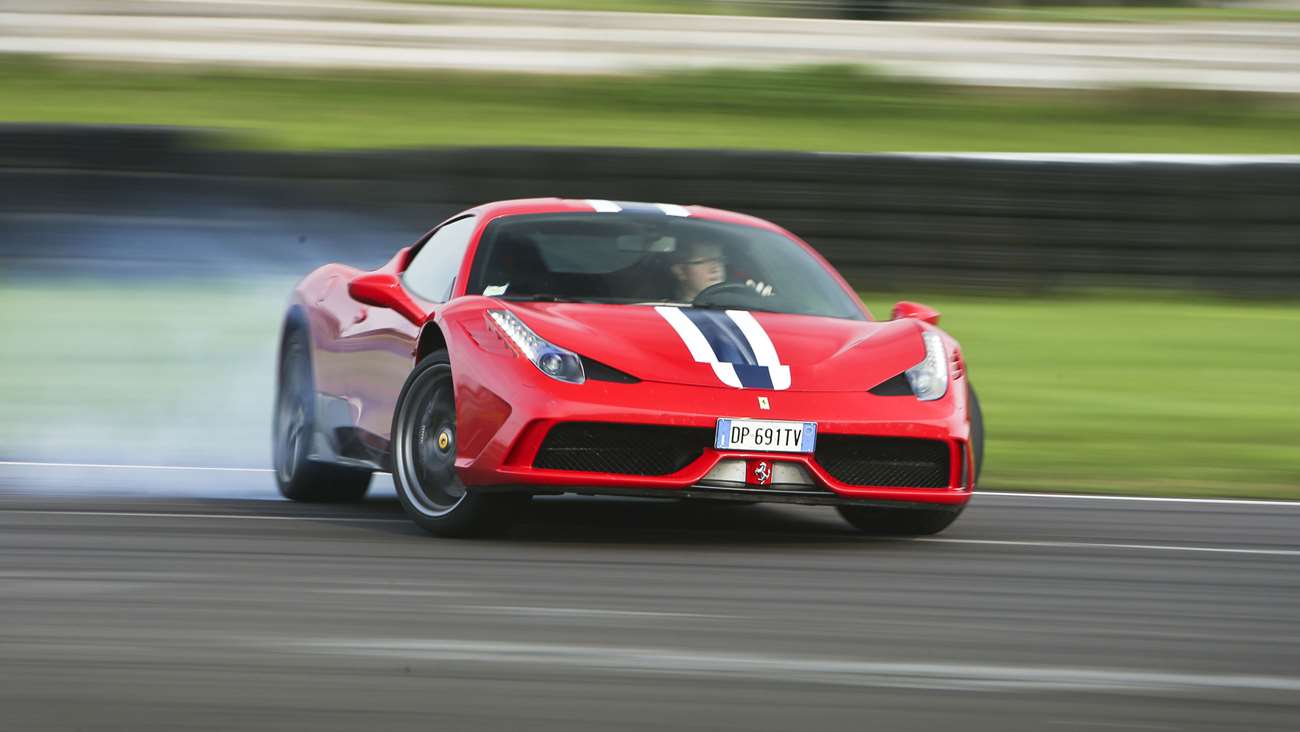 Labākie investīciju auto 2022 7 Ferrari 458 Speciale 07122021