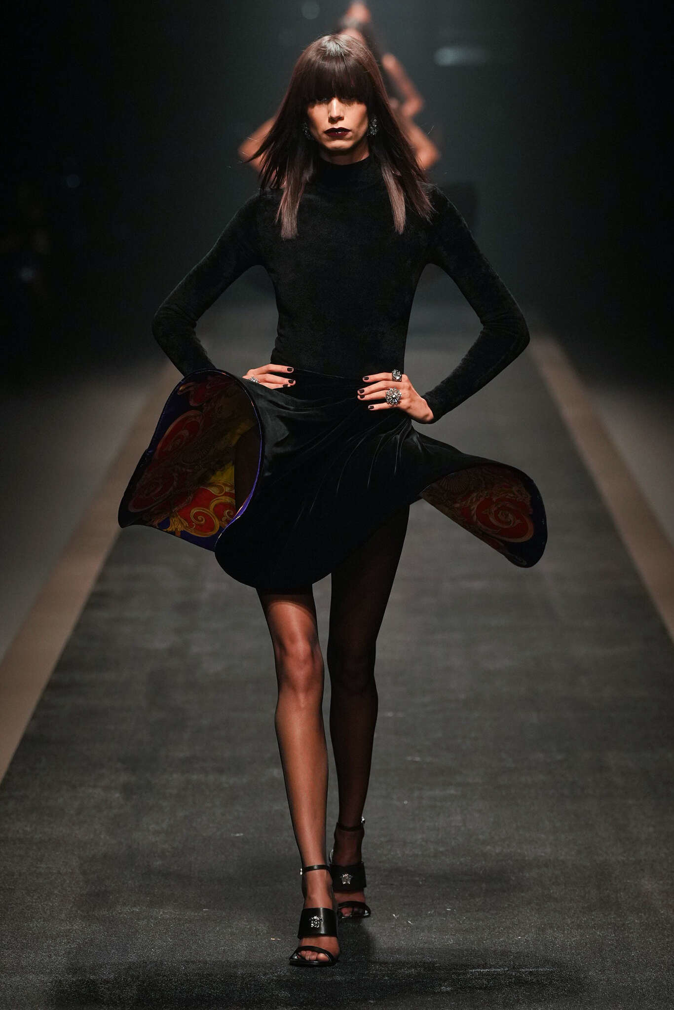 Jaunākais Versace5 šovs