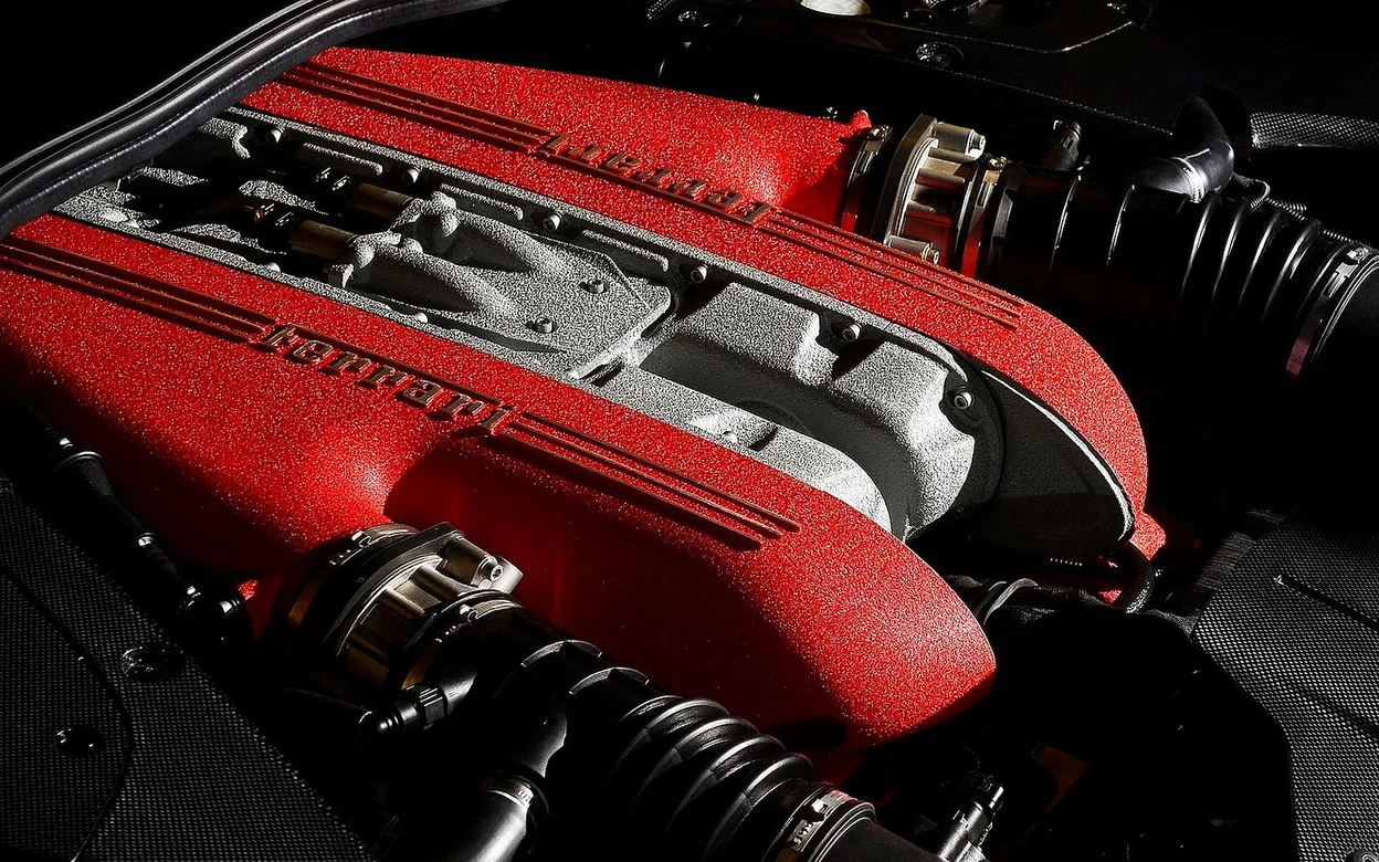 Jaunais Ferrari dzinējs1