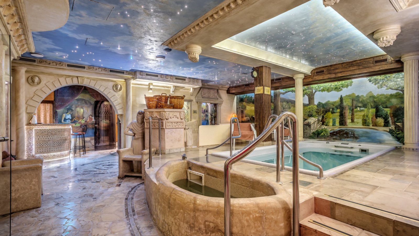 Romas vannu komplekss Muižas ēka Poi 0190panorama