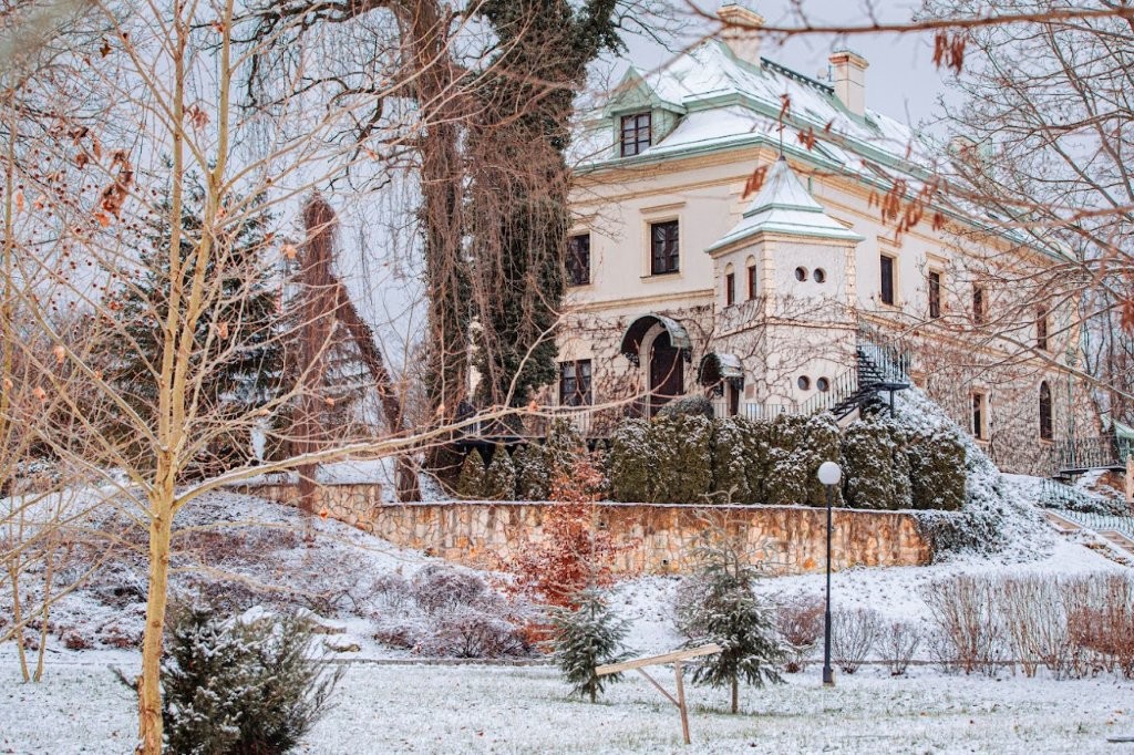 Odrowąż pils ziemā