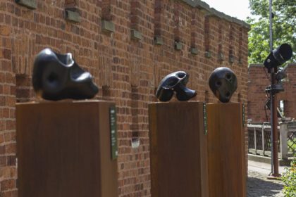 Beksinska skulptūras