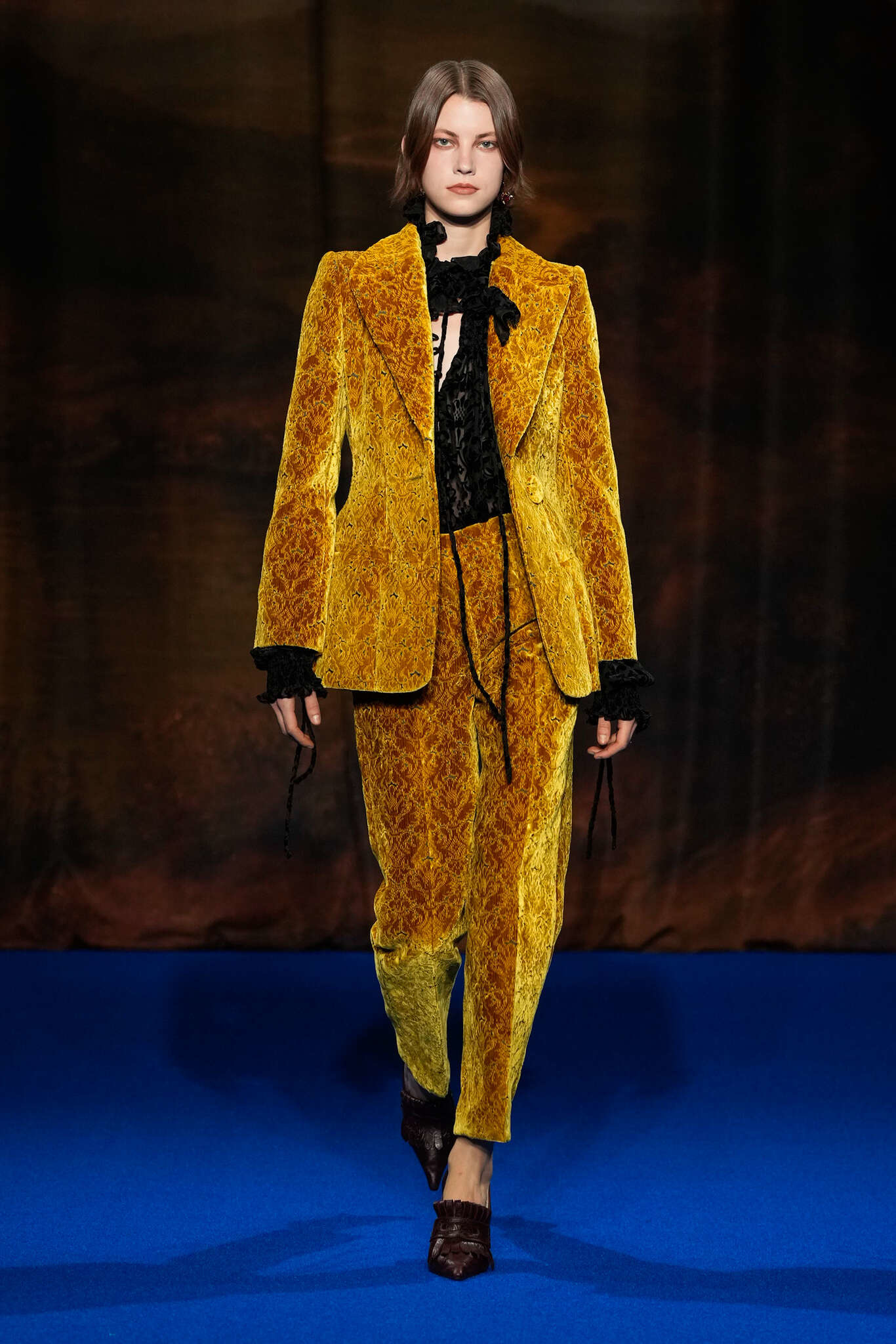 Burberry skate Londonas modes nedēļā