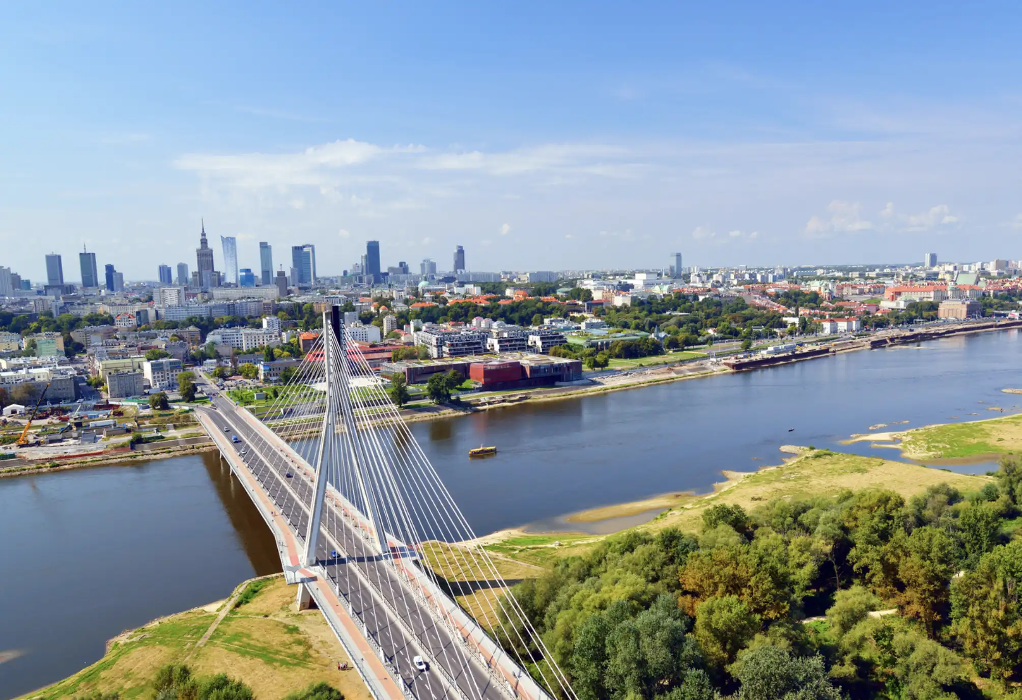 Var&scaron;avas Powsile Gold Pearl Nekustamais īpa&scaron;ums