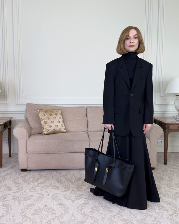 Balenciaga kampaņa ar Klaudiju Šīferi7