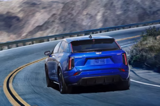 Cadillac Optiq V 2026 Elektriskais luksuss ar 519 km zem pārsega