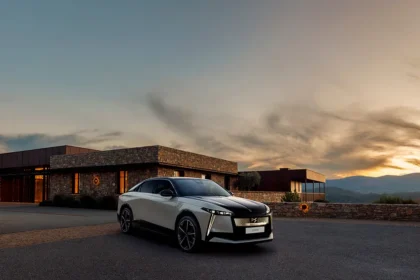 Ds N°8 Premium elektriskais SUV ar 750 km darbības rādiusu un franču eleganci