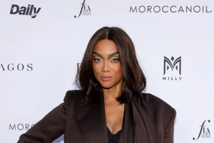 Tyra Banks jaunajā Netflix dokumentālajā filmā par America’s Next Top Model vēsturi