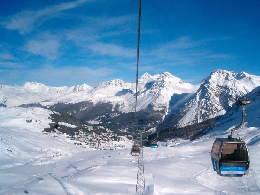 Lenzerheide Alpu Kurorts Slepotajiem Visu Gadu