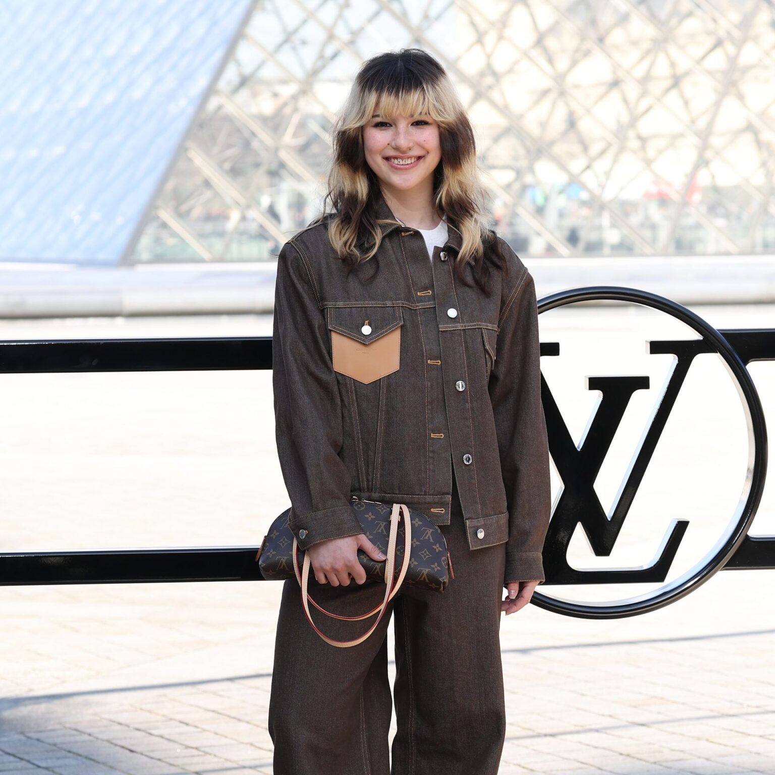 Alysa Liu kļuvusi par jauno Louis Vuitton vēstnieci