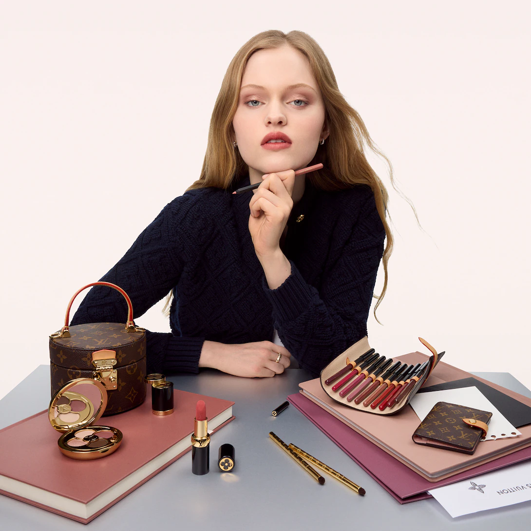 Monogramma Louis Vuitton uz kosmētikas3
