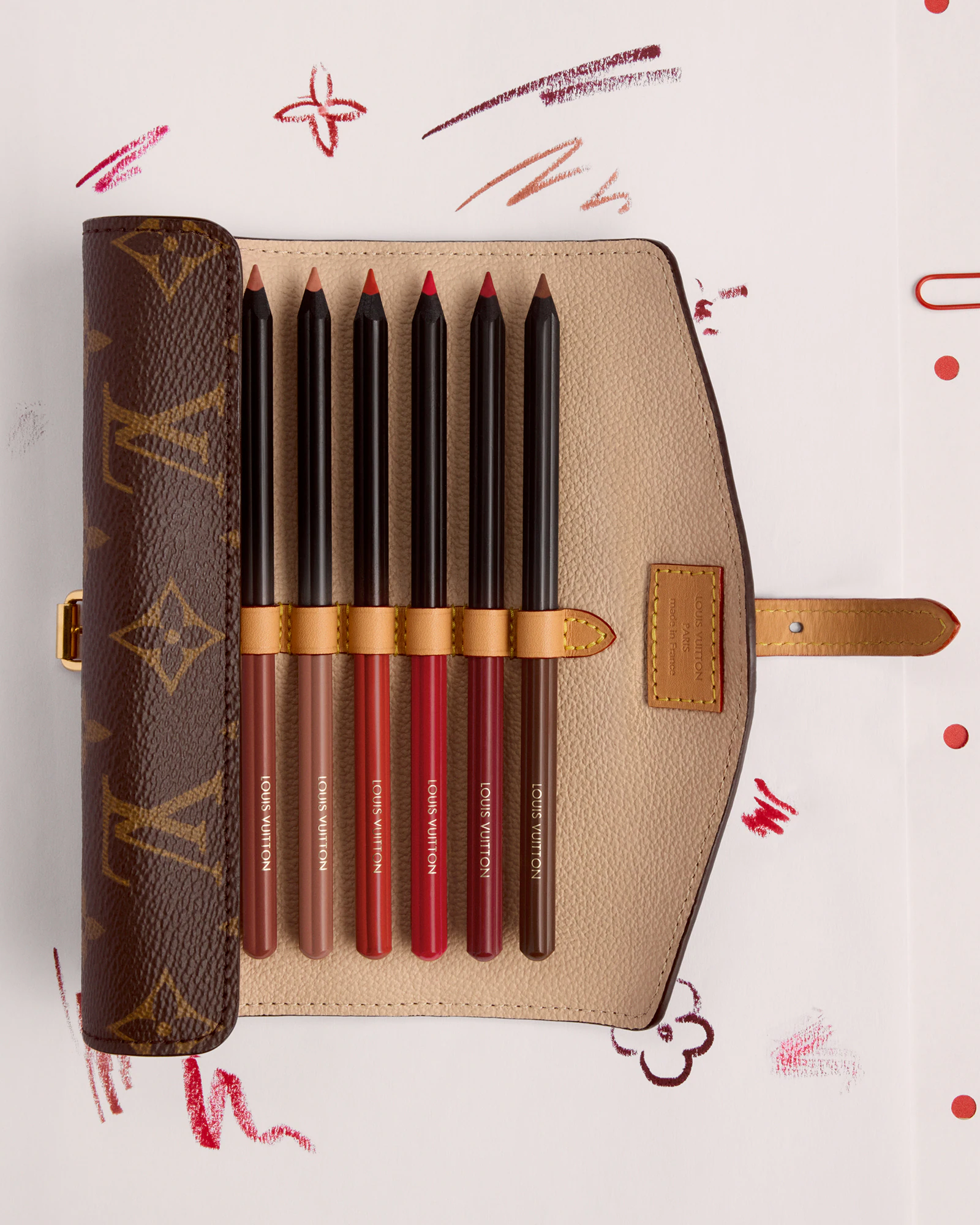 Monogramma Louis Vuitton uz kosmētikas4